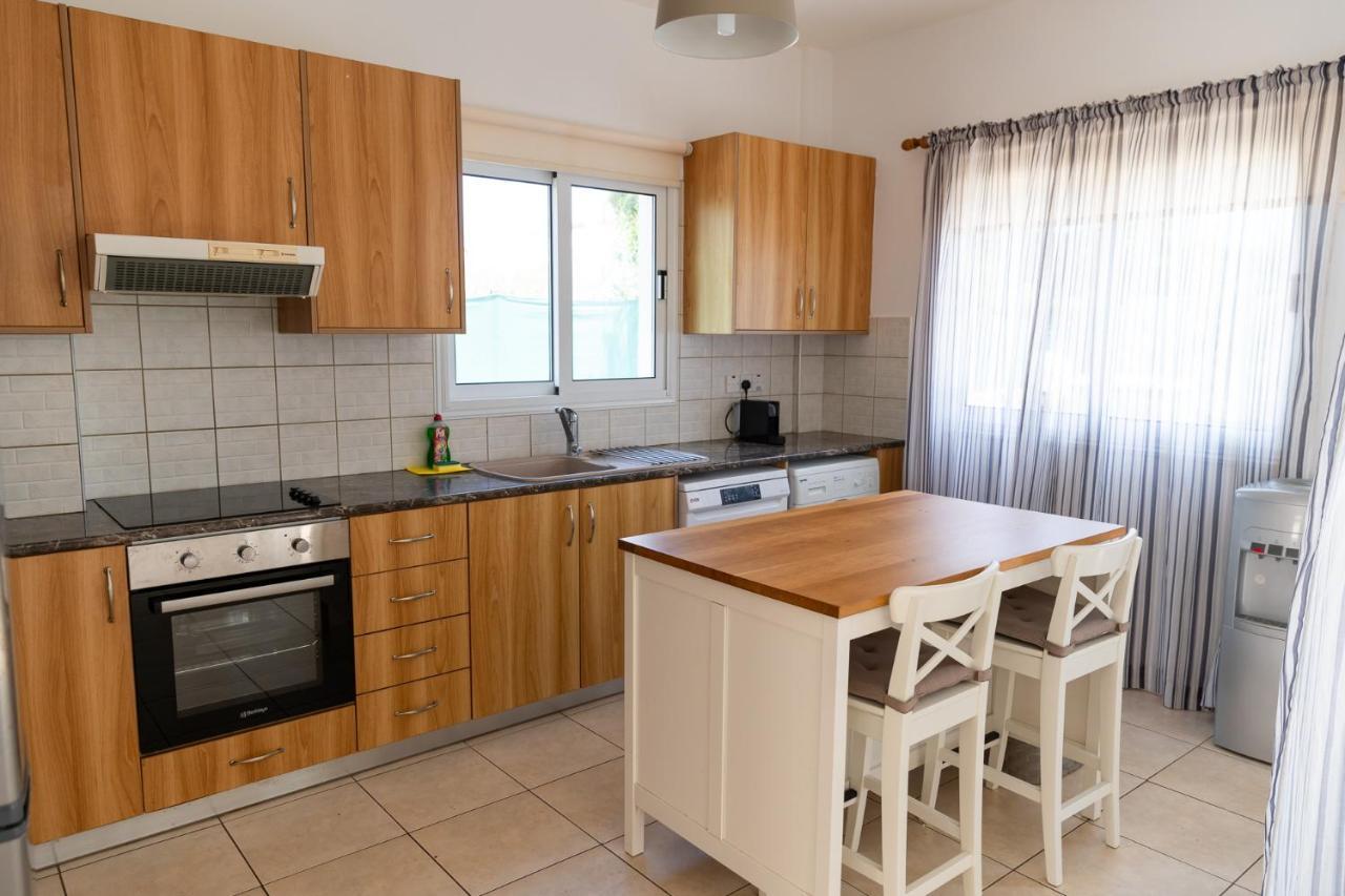 Villa Konnos Ekaterina *