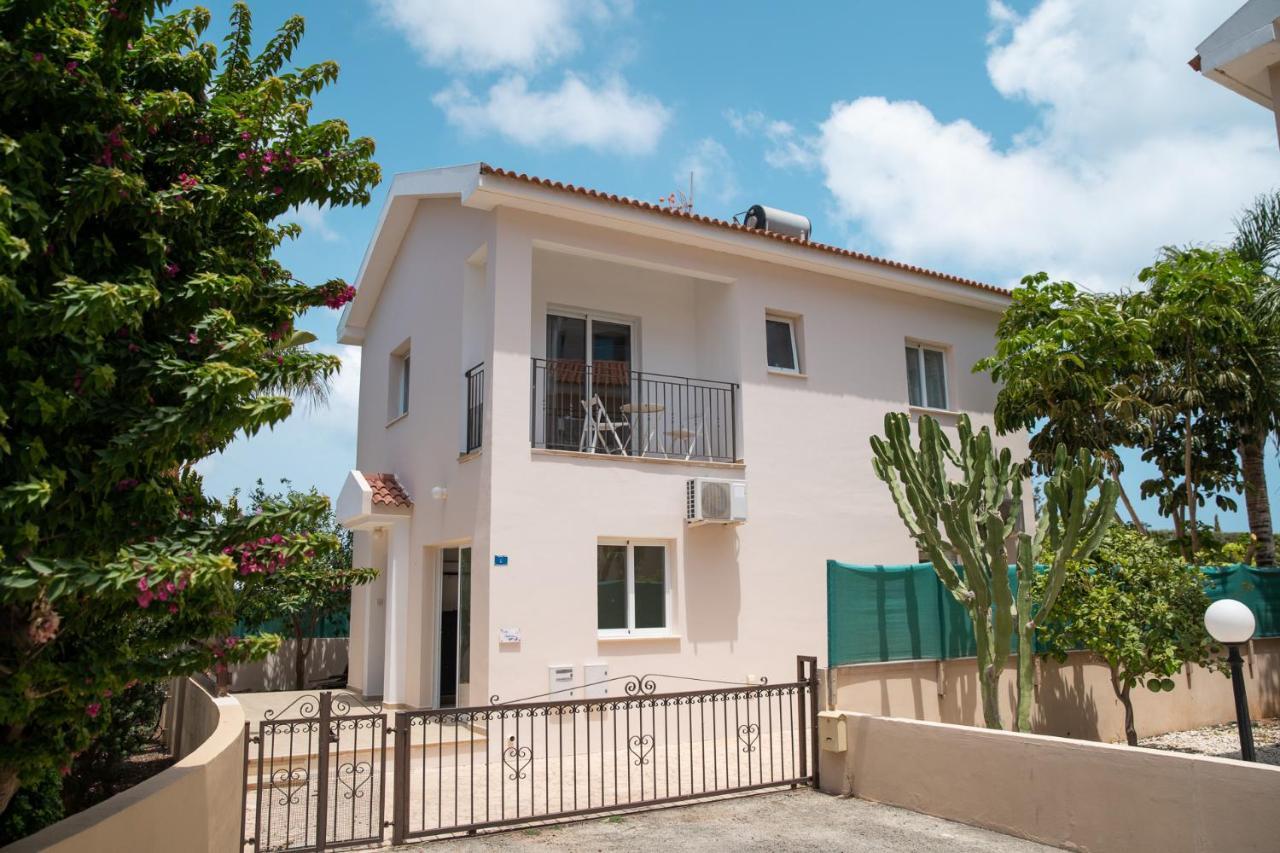 Konnos Ekaterina Villa *